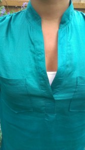 Detail of buttonless 1/2 front placket 