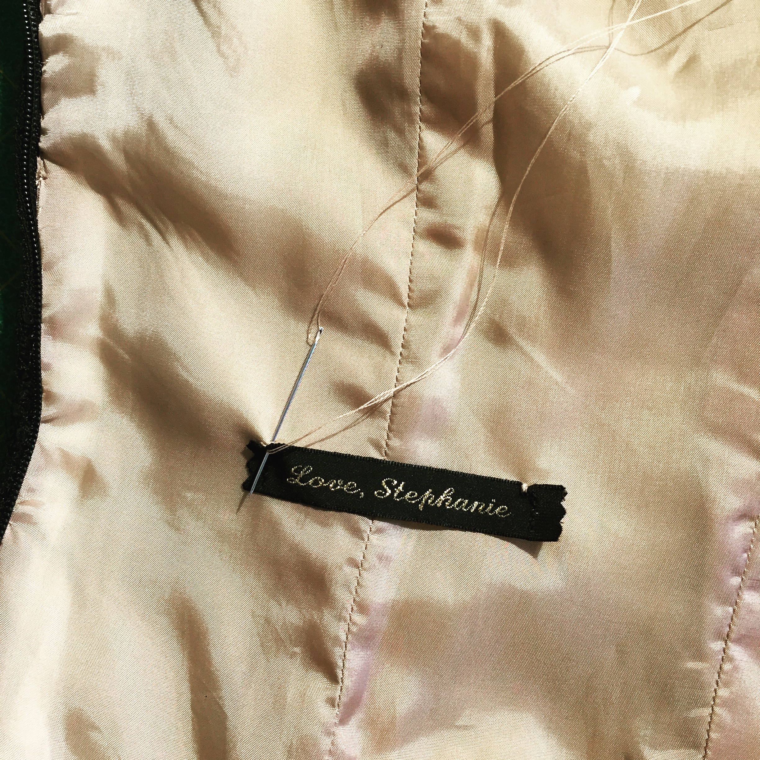 V2237 lining and label